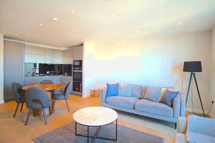 2 Bedroom Flat To Rent In Southwark Bridge Road, London, SE1