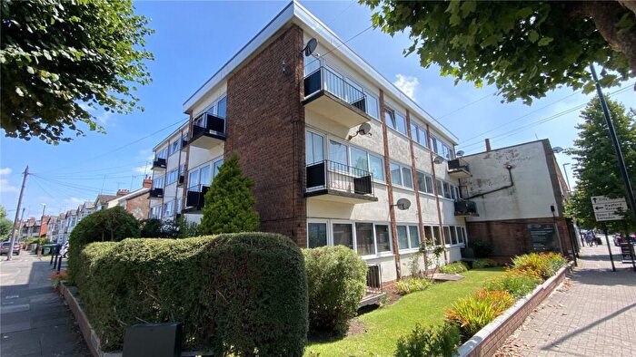 2 Bedroom Apartment To Rent In Chiltern Court, Coundon, Coventry, West Midlands, CV6