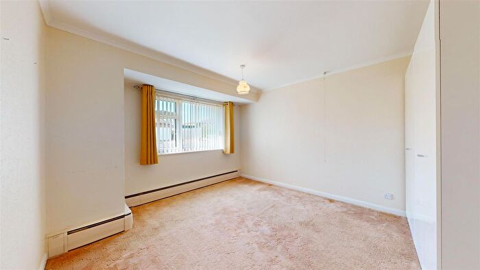 2 Bedroom Detached Bungalow For Sale In Fane Close, Stamford, PE9