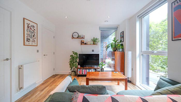 1 Bedroom Flat For Sale In Fixie Building, E17