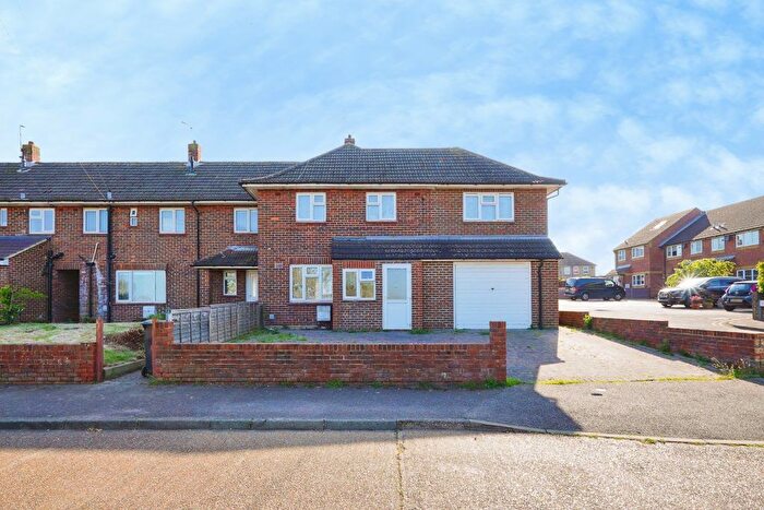4 Bedroom End Of Terrace House For Sale In Freemens Way, Deal, CT14