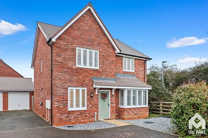 4 Bedroom Detached House For Sale In Daffodil Drive, Tewkesbury, Gloucestershire, GL20
