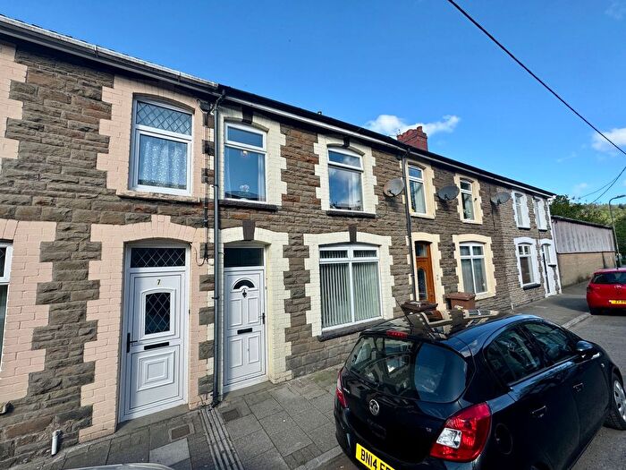 3 Bedroom Terraced House For Sale In High Street, Ynysddu, NP11