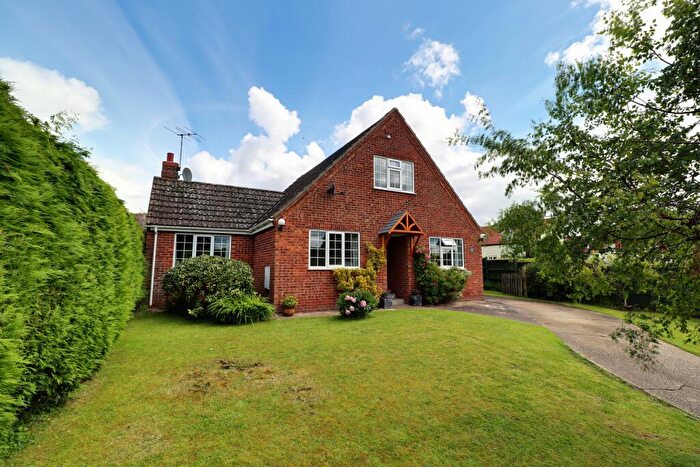 4 Bedroom Detached House For Sale In Canty Nook, Grasby, Lincolnshire, DN38