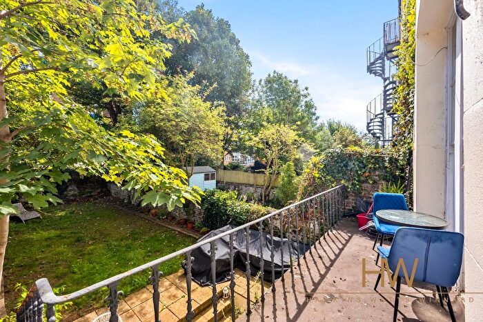 1 Bedroom Flat For Sale In Tisbury Road, Hove, BN3