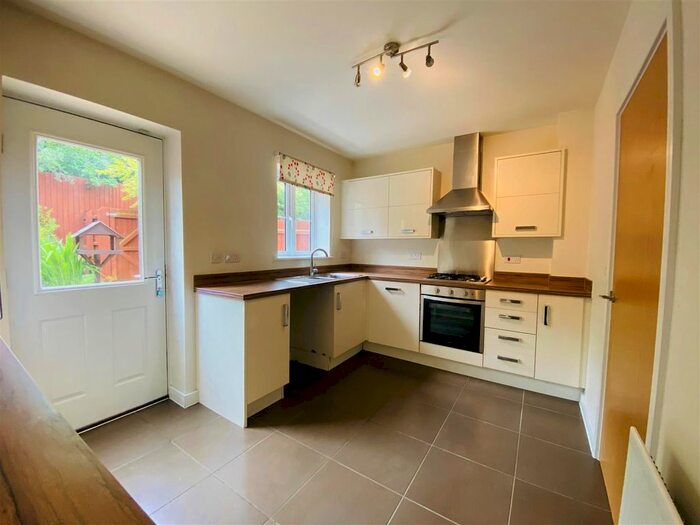 2 Bedroom Property To Rent In St. Marys Lane, Warmington, Peterborough, PE8