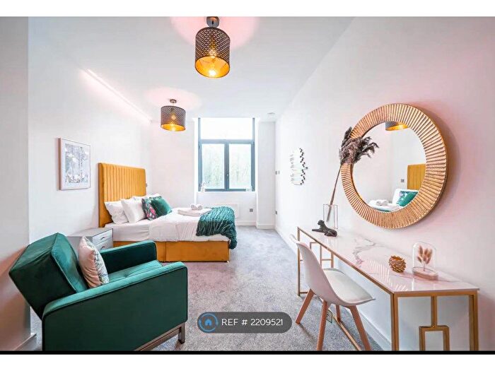 2 Bedroom Maisonette To Rent In Stanley Mills, Huddersfield, HD3