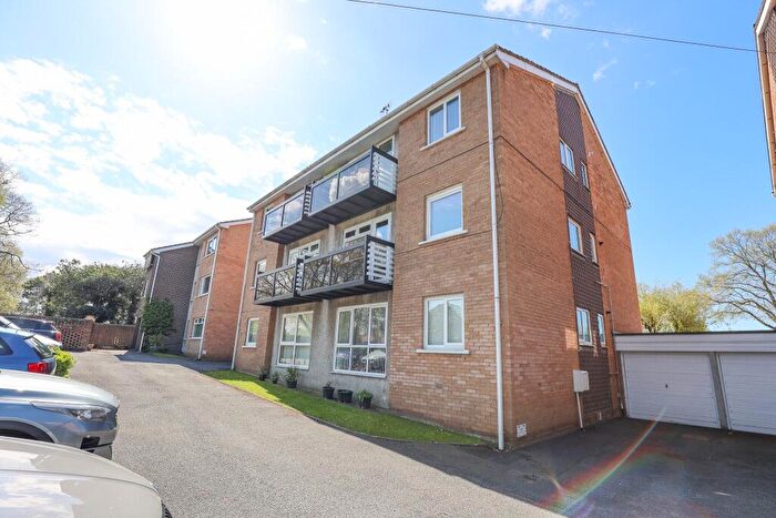 2 Bedroom Flat For Sale In Braemar Court, Morecambe, LA4