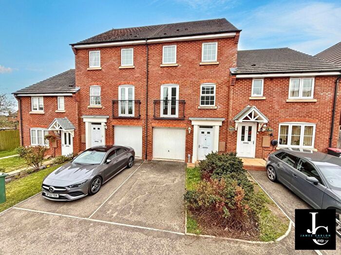 3 Bedroom Semi Detached House For Sale In Elmwood Road, Arleston, Telford, TF1