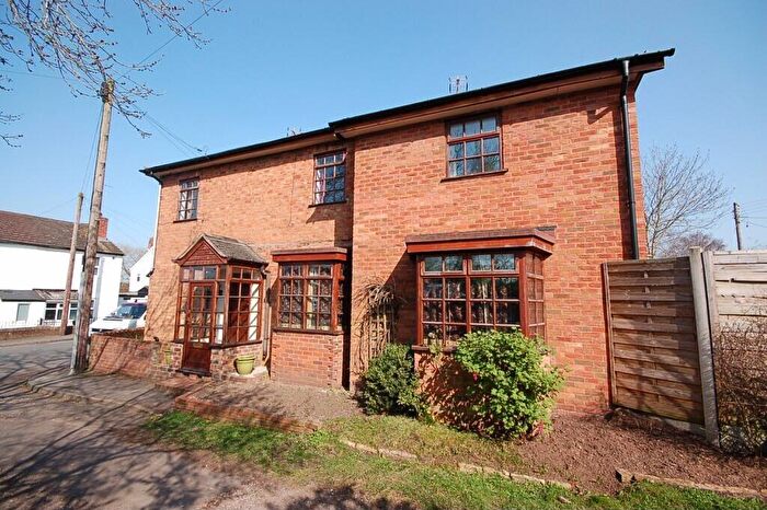 4 Bedroom End Of Terrace House For Sale In Lionfields Road, Cookley, Kidderminster, DY10