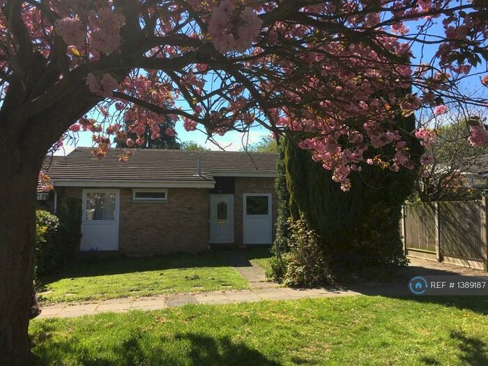 3 Bedroom Bungalow To Rent In Kemsing Gardens, Canterbury, CT2