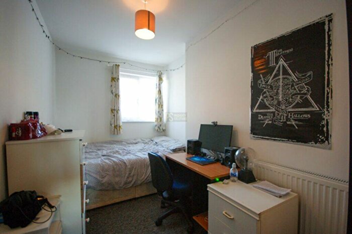 8 Bedroom Terraced House To Rent In Rookery Road, Selly Oak, Birmingham, B29