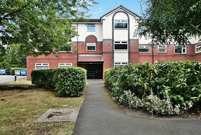 2 Bedroom Flat To Rent In Constance Gardens, Salford, Greater Manchester, M5