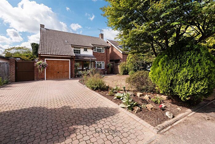 4 Bedroom Detached House For Sale In Higham Lane, Tonbridge, TN10