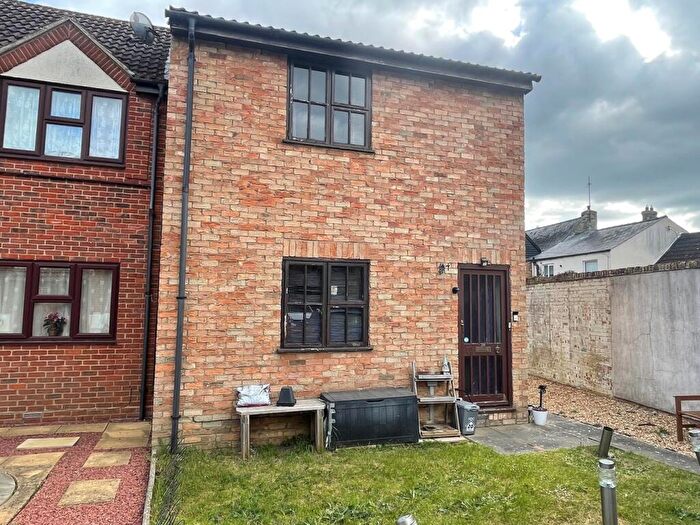 1 Bedroom End Of Terrace House For Sale In Mortimer Row, Somersham, Huntingdon, PE28