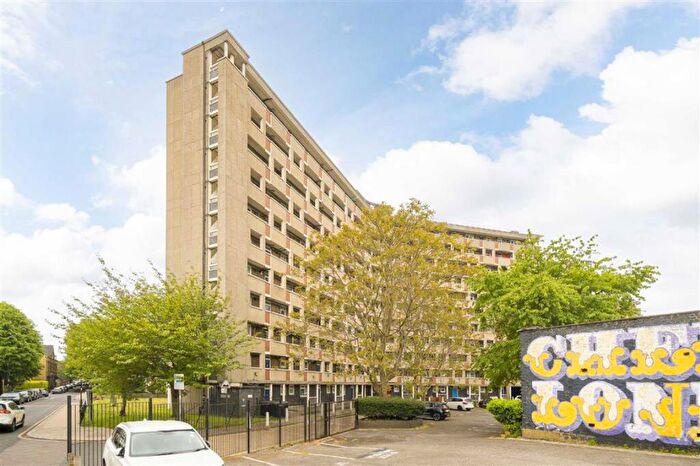 1 Bedroom Flat For Sale In Ravenscroft Street, Bethnal Green, E2