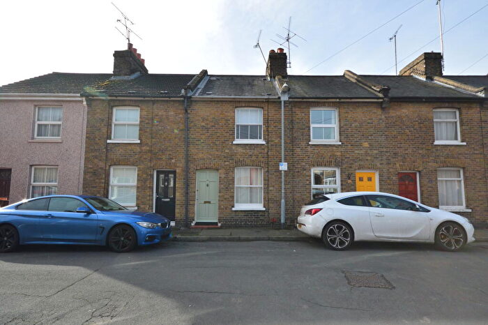2 Bedroom Terraced House To Rent In Orchard Street, Chelmsford, Essex, CM2