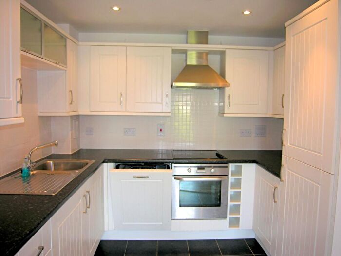 2 Bedroom Garage / Parking To Rent In Pavilions, Clarence Road, Windsor, SL4