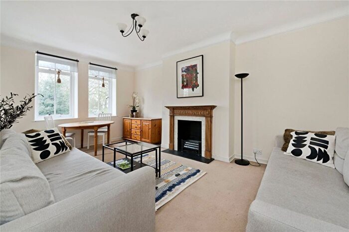 1 Bedroom Flat To Rent In Norland Square, Holland Park, W11