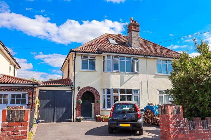 3 Bedroom Semi-Detached House For Sale In Fearnville Estate, Clevedon, BS21