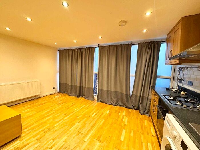 1 Bedroom Studio To Rent In London, SE27