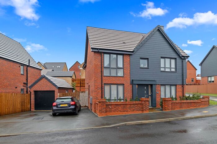 4 Bedroom Detached House For Sale In Ryle Way, Malvern, Worcestershire, WR14