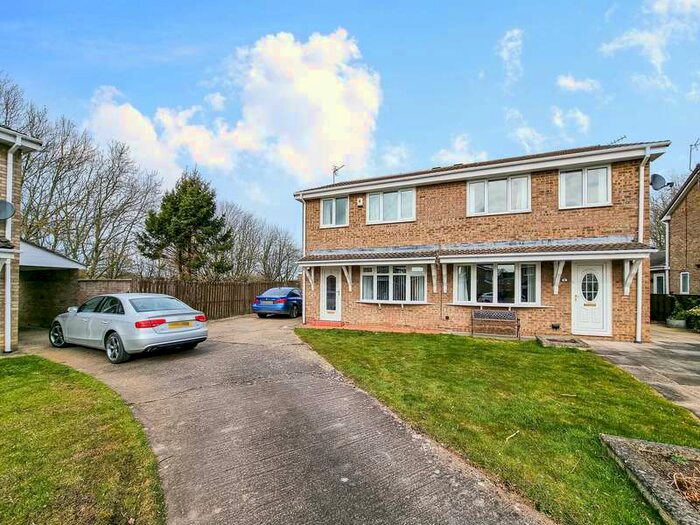 3 Bedroom Semi-Detached House To Rent In 5 The Saddlery, Newton Aycliffe, DL5