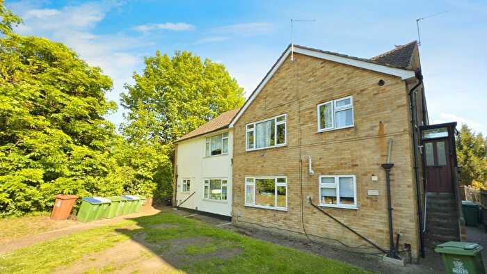 2 Bedroom Maisonette To Rent In Erith Road, Belvedere, DA17