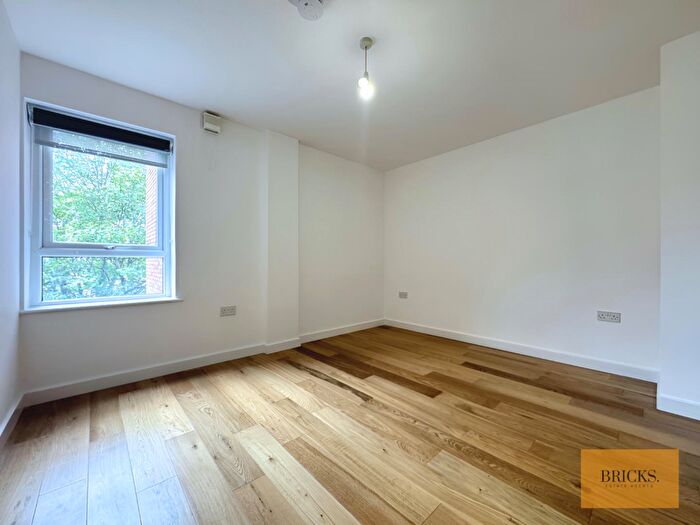 1 Bedroom Flat To Rent In Flat, Rothesay Road, Luton, LU1
