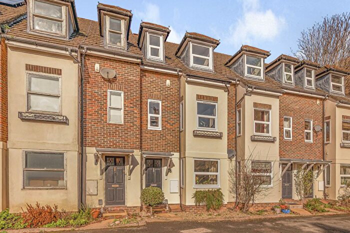 4 Bedroom Terraced House For Sale In St. Barnabas Close, London, SE22