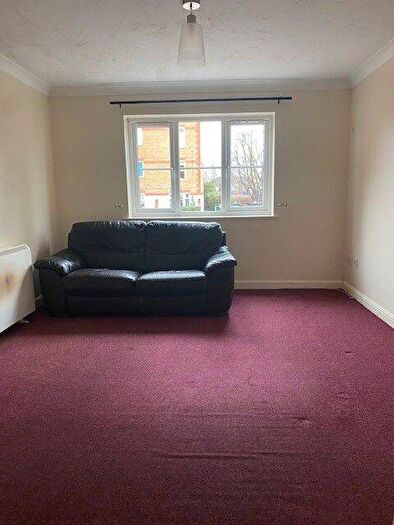 1 Bedroom Apartment For Sale In Cameron Square, Mitcham, Surrey, CR4