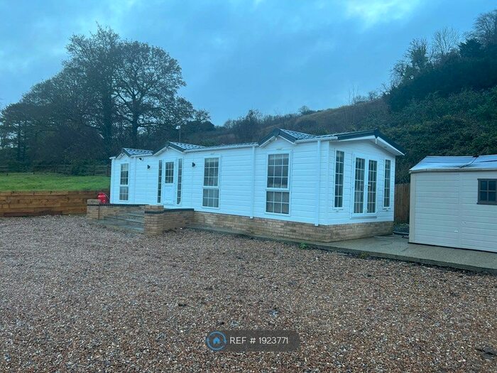 2 Bedroom Mobile/park Home To Rent In Lynch Bank Farm Pilgrims Way, Maidstone, ME14