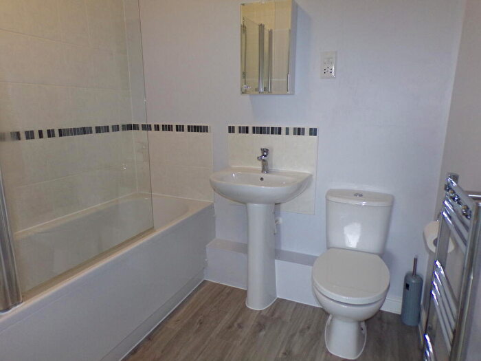 2 Bedroom Apartment To Rent In Keepers Gate, Chelmsley Wood, B37