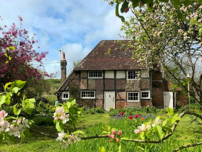 3 Bedroom Cottage To Rent In Allington Lane, Offham, BN7