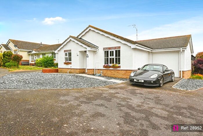 3 Bedroom Detached Bungalow For Sale In Chaffinch Drive, Harwich, CO12