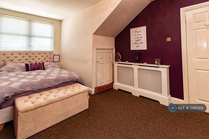 2 Bedroom Flat To Rent In Crowstone Road, Westcliff-On-Sea, SS0
