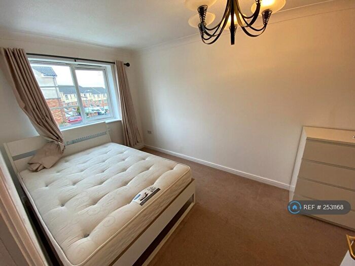 4 Bedroom Terraced House To Rent In Bridges View, Gateshead, NE8