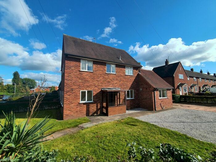 3 Bedroom End Of Terrace House To Rent In Manor Gardens, Market Drayton, TF9