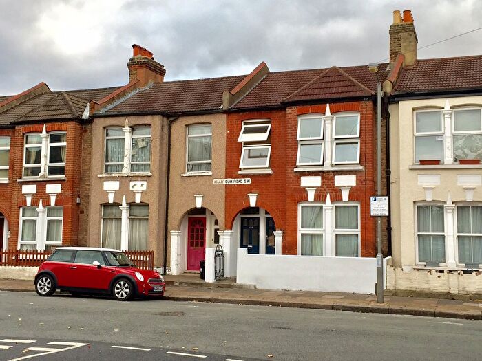 3 Bedroom Maisonette To Rent In Khartoum Road, London, SW17