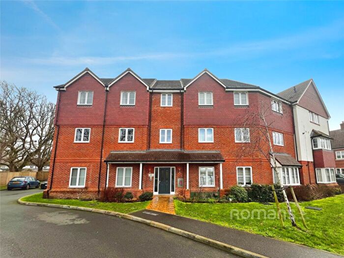 1 Bedroom Apartment For Sale In Cirrus Close, Ash, Aldershot, GU12