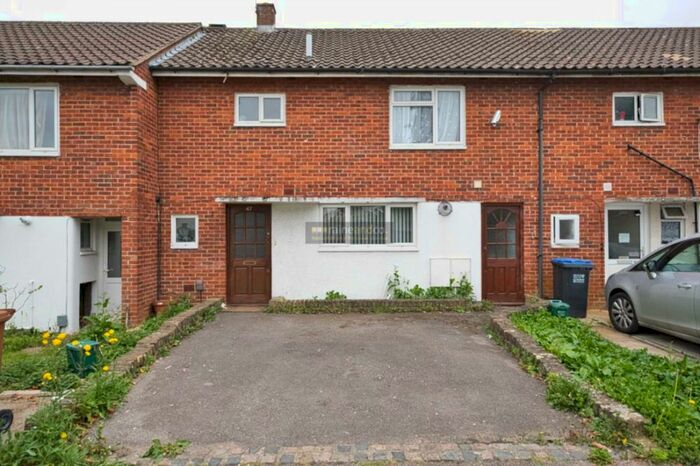 4 Bedroom Terraced House To Rent In Briars Wood, Hatfield, AL10