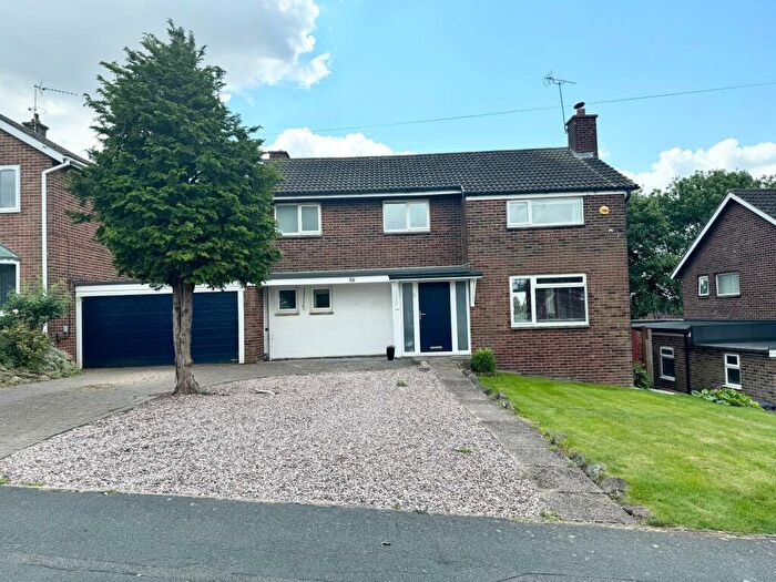 4 Bedroom Detached House To Rent In Carsington Crescent, Allestree, Derby, DE22