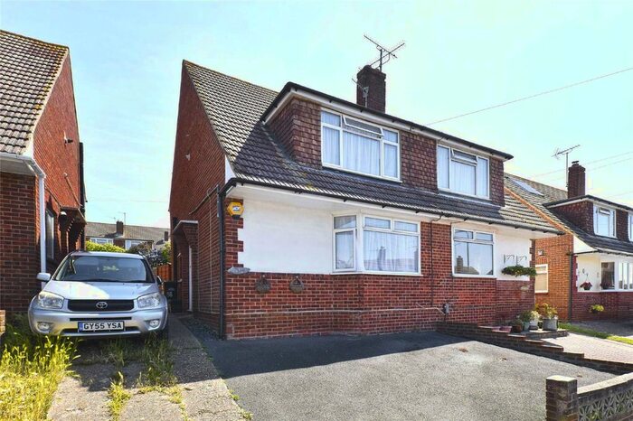 3 Bedroom Semi-Detached House To Rent In Broomfield Drive, Portslade, East Sussex, BN41