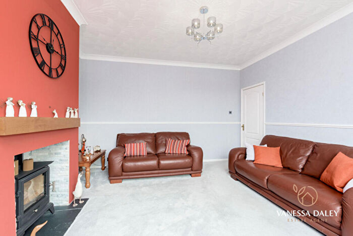 2 Bedroom Bungalow For Sale In Dunbar Drive, Preston, PR2