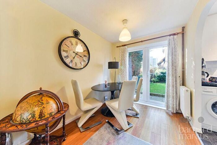 3 Bedroom Terraced House To Rent In Cliffe Walk, Sutton, SM1