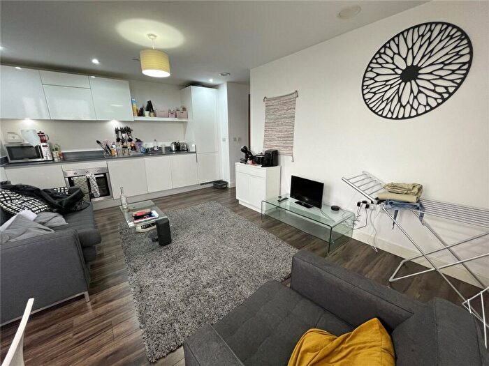 2 Bedroom Apartment To Rent In Broadway Residences, Broad Street, Birmingham, West Midlands, B15