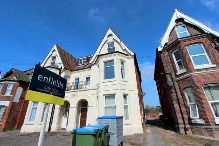 1 Bedroom Flat To Rent In Howard Road, Southampton, Hampshire, SO15
