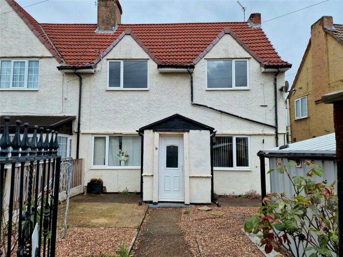 3 Bedroom Semi-Detached House To Rent In The Crescent, Doncaster, DN6