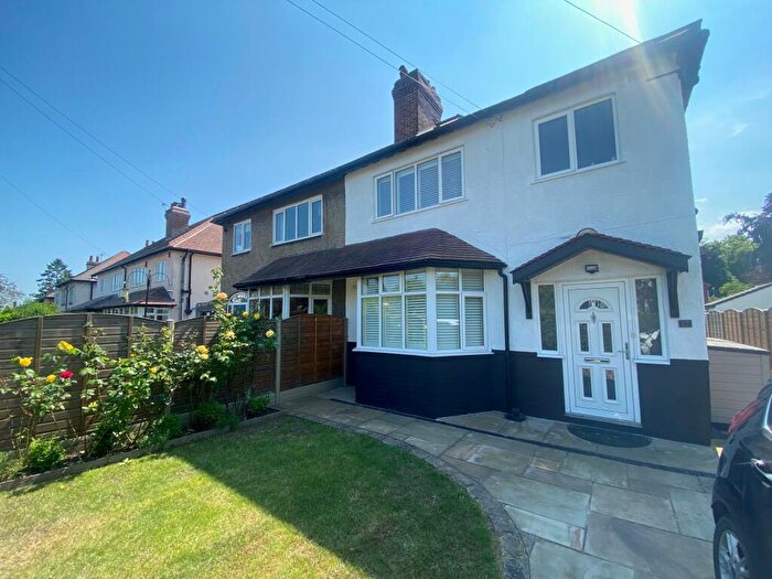 3 Bedroom Maisonette To Rent In Welburn Avenue, Leeds, LS16