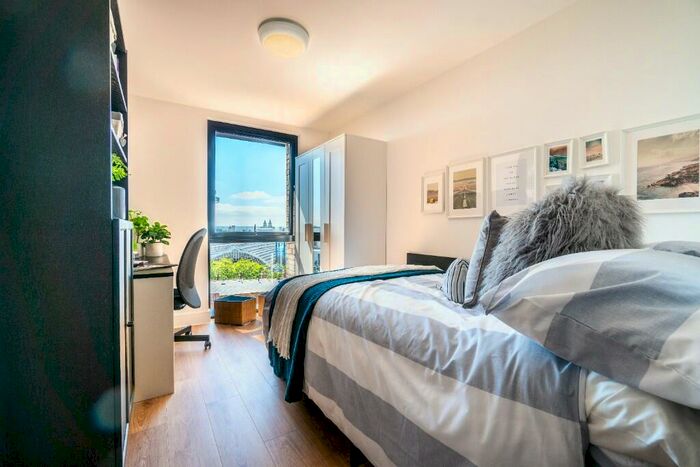 1 Bedroom Private Hall To Rent In Copperas Hill, Liverpool, Merseyside, L3